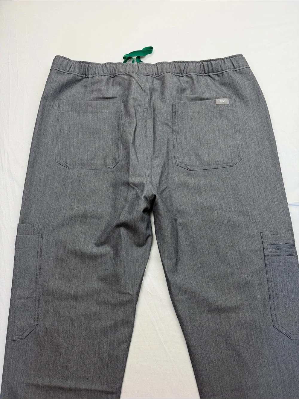 Figs Men's Cairo Cargo Scrub Pants  Graphite (2Pair)